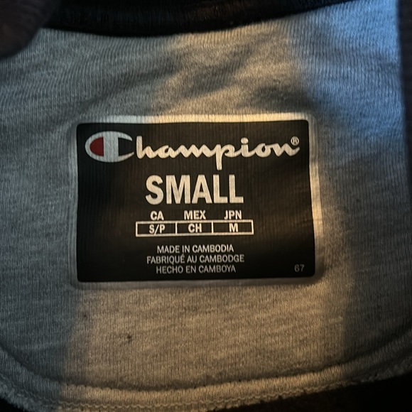 Champion Sweatshirt - Picture 3 of 3